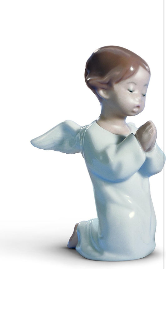 Lladro - Angel Praying Porcelain Figurine