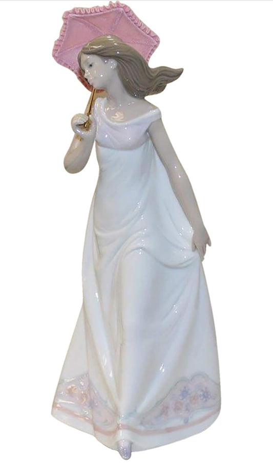 Lladro - Afternoon Promenade - Porcelain Figurine