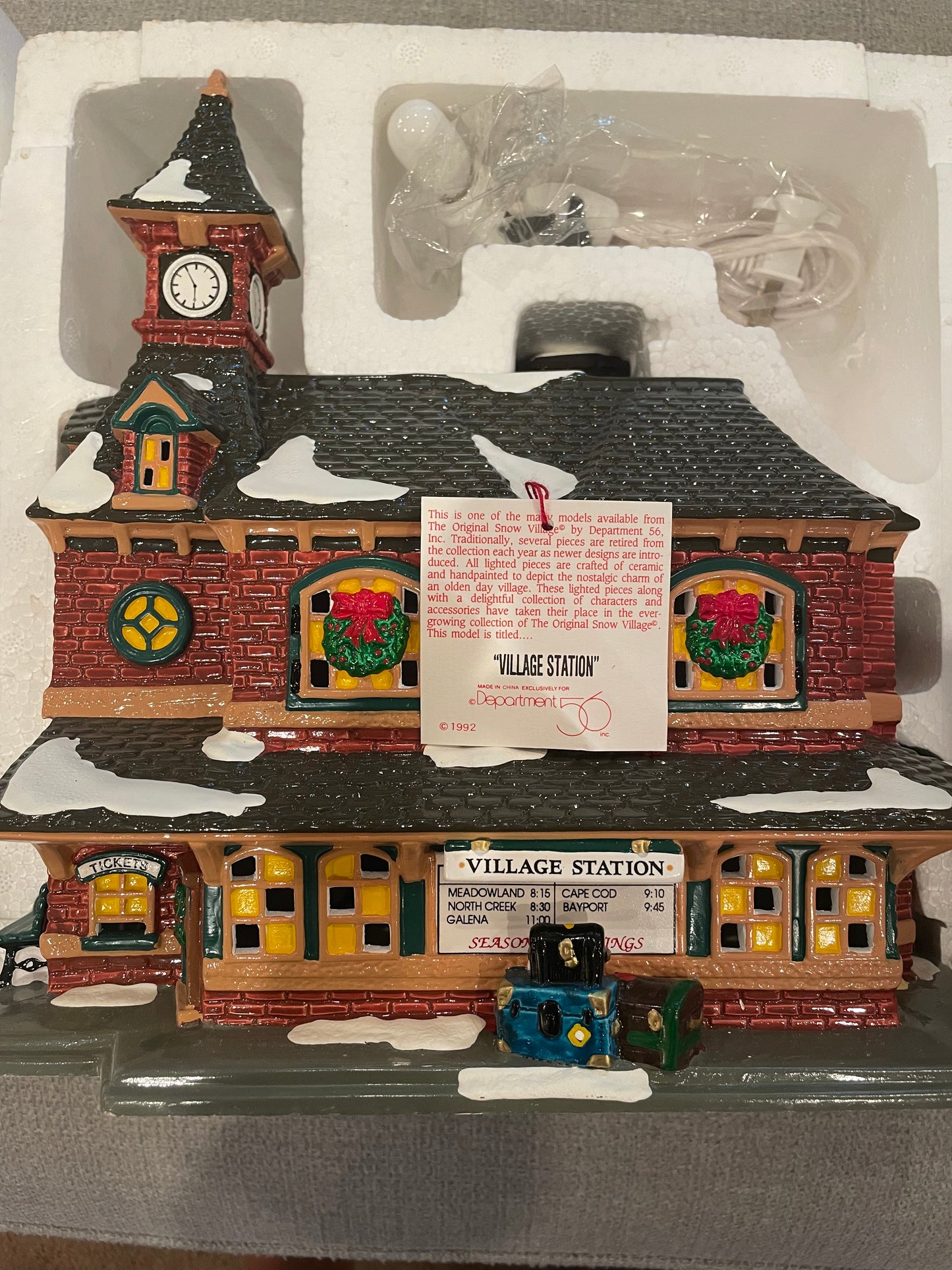 Department 56 - Snow Village - Village Station